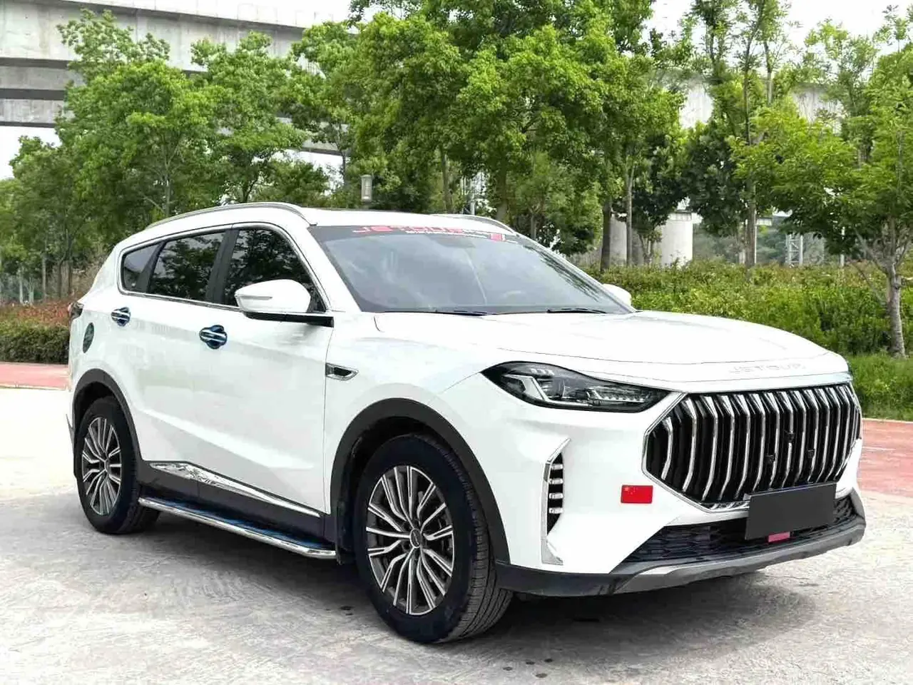 Jetour 2023 X70 PLUS 1.6T Strong 5-seat Automatic Gear 3