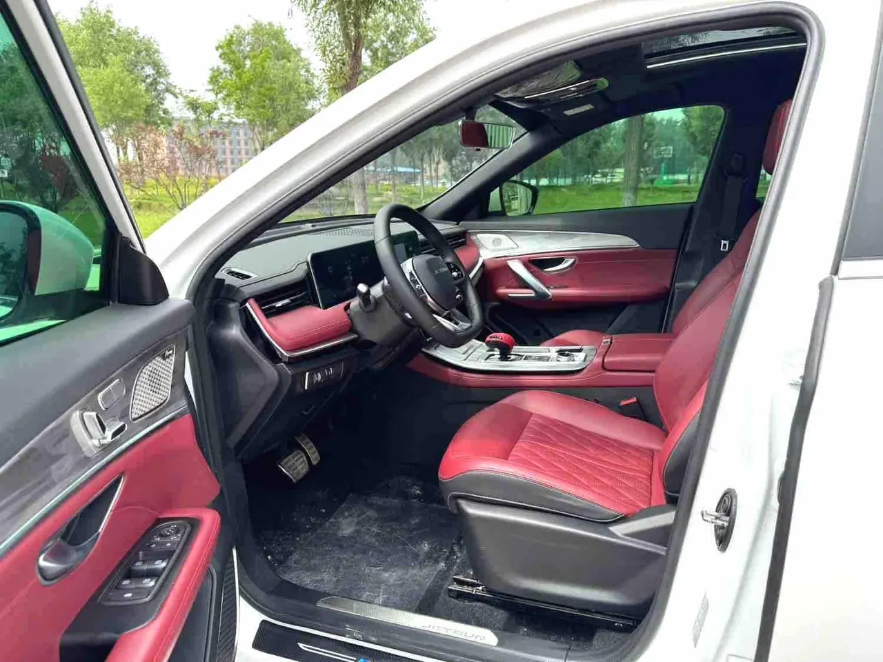 Jetour 2023 X70 PLUS 1.6T Strong 5-seat Automatic Gear 7