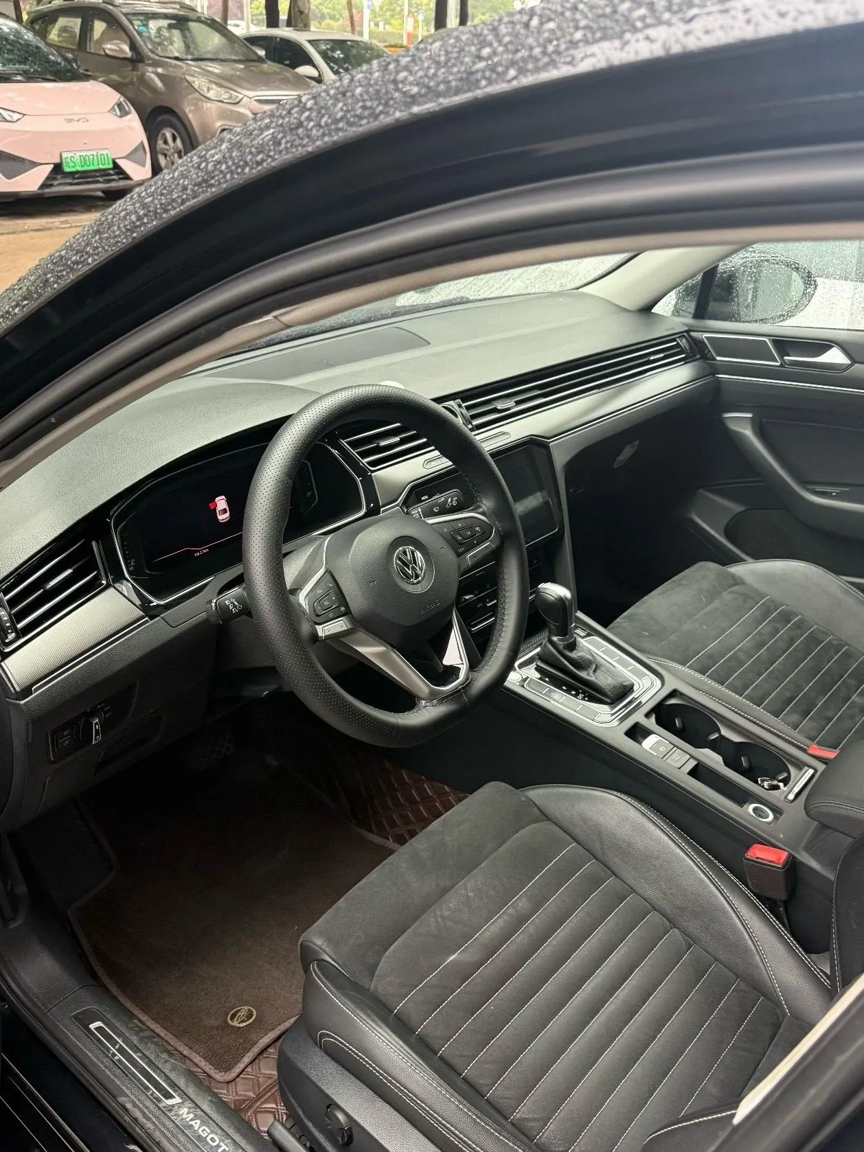 Volkswagen 2020 Magotan 2.0TSI 330TSI luxury automatic transmission 5