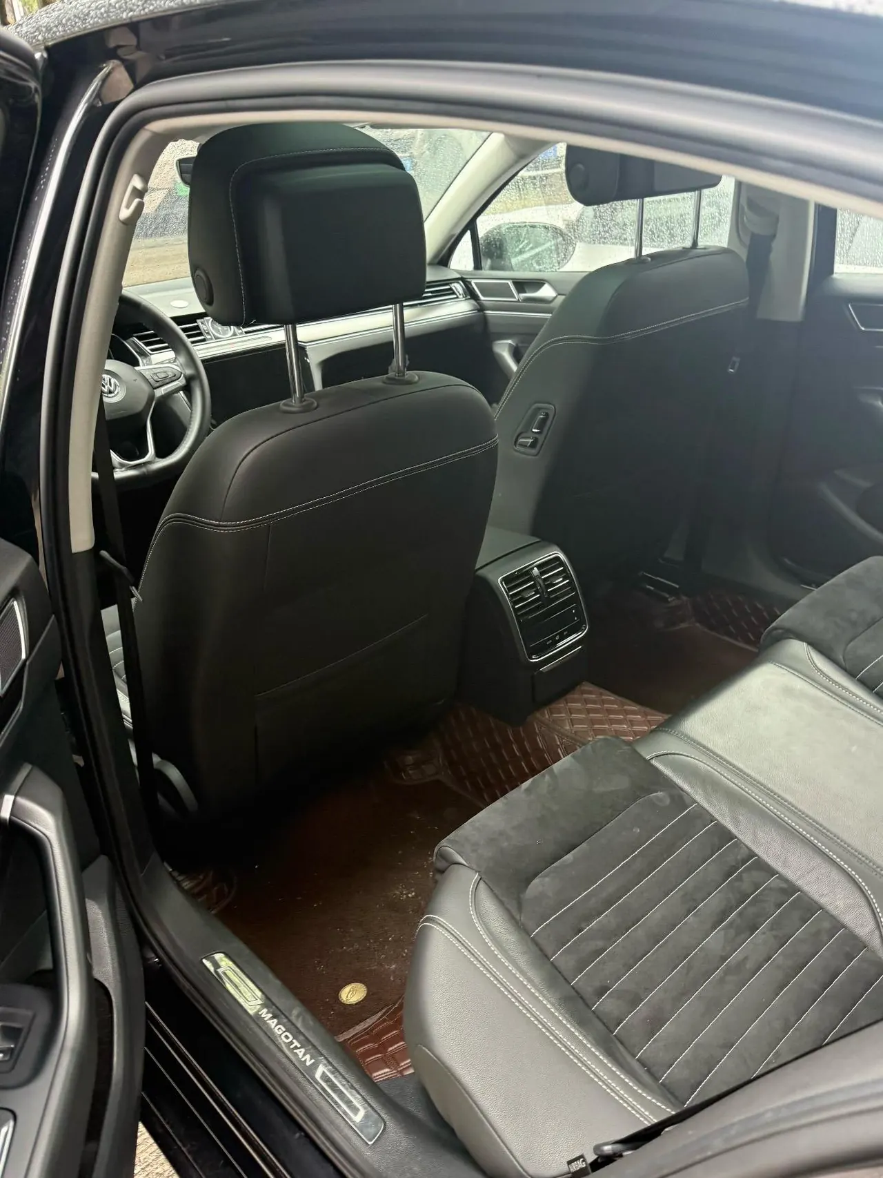 Volkswagen 2020 Magotan 2.0TSI 330TSI luxury automatic transmission 6