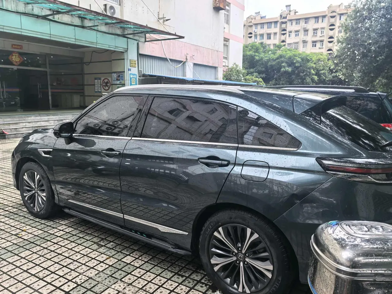 Honda 2020 UR-V 2.0T 370TURBO two-drive elegant version of automatic gear 8