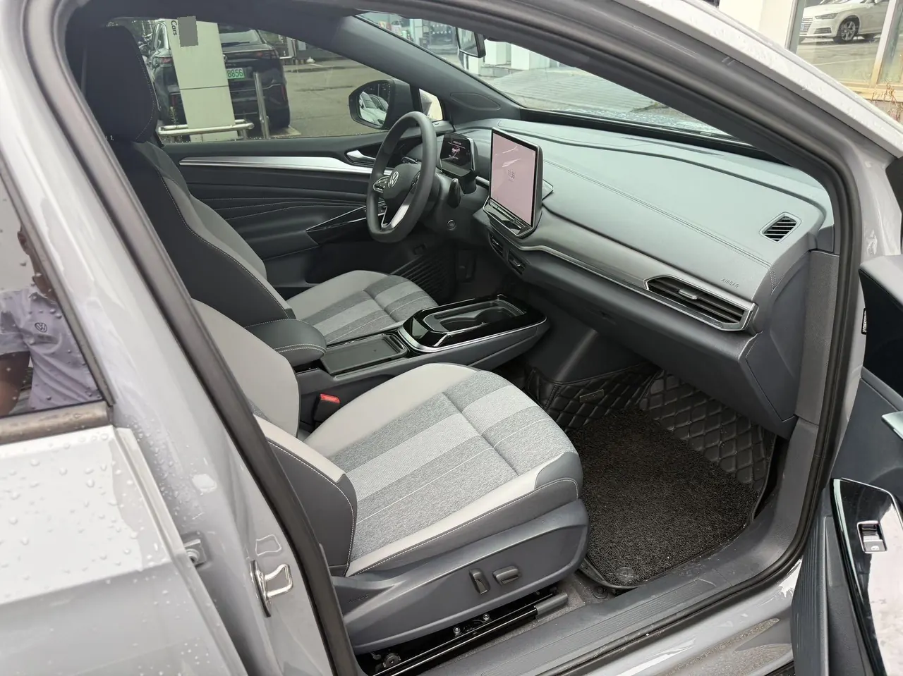 Volkswagen 2026 ID. 4 CROZZ Exclusive PURE Automatic 3