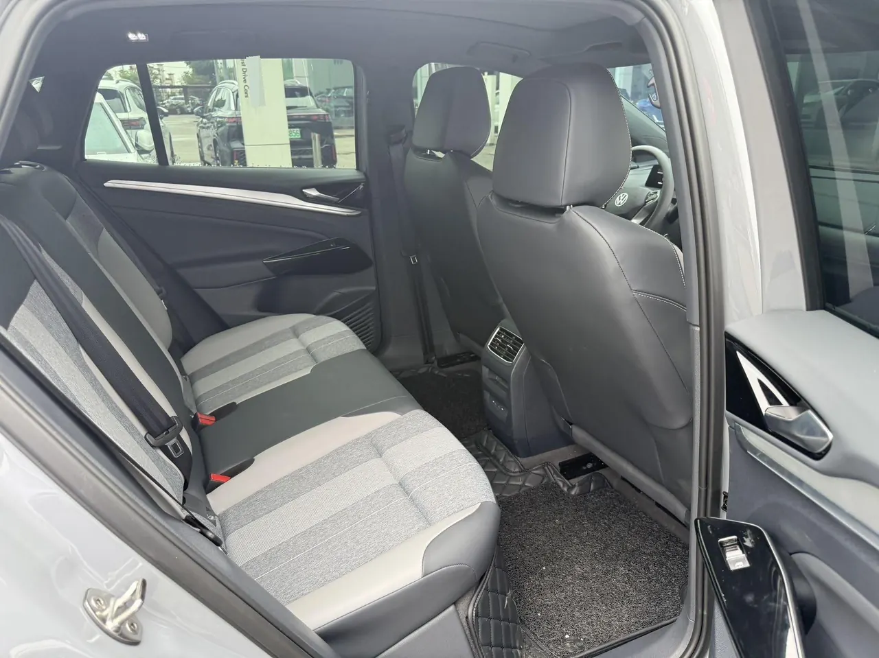 Volkswagen 2026 ID. 4 CROZZ Exclusive PURE Automatic 4