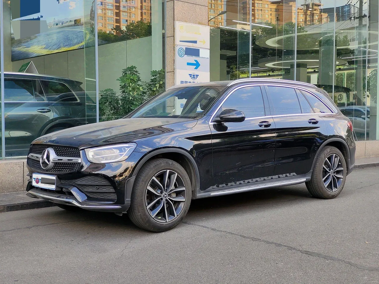Mercedes Benz 2022 GLC 300 L 4MATIC 2.0T Dynamic (Modified) Automatic Gear - View 1