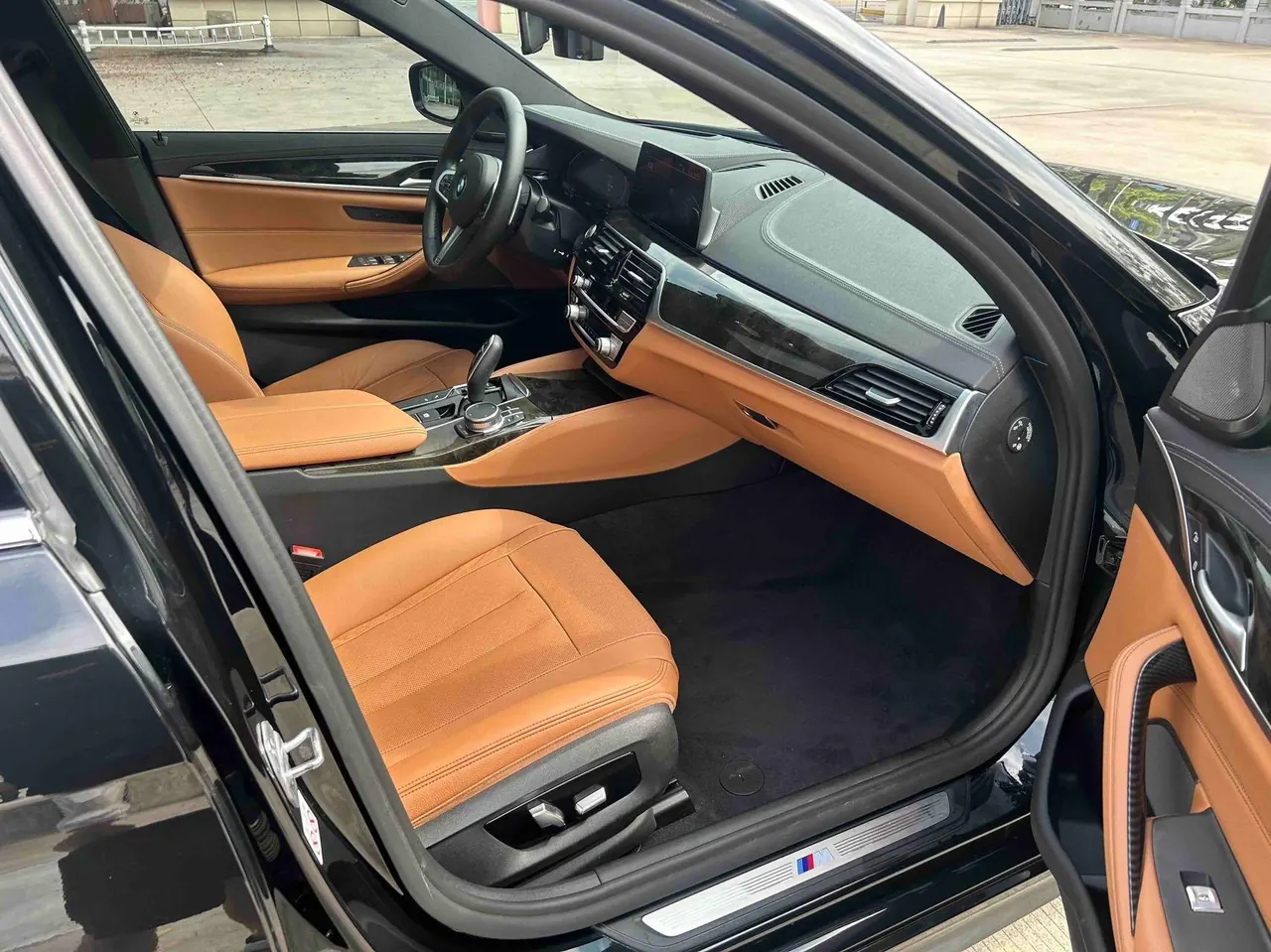 BMW 5 Series 2020 530Li 2.0T Exclusive M Sports Suit Automatic Gear 4