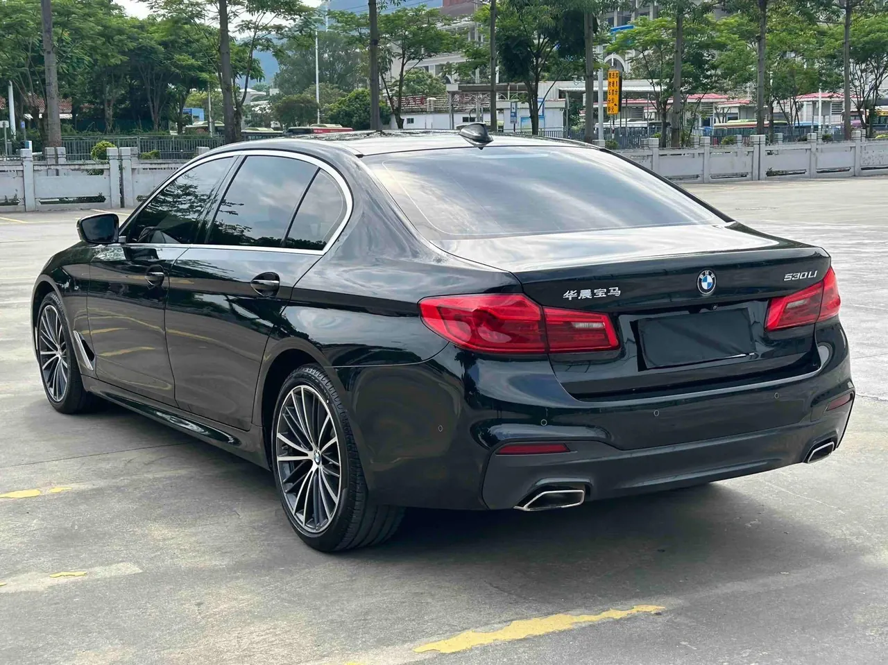 BMW 5 Series 2020 530Li 2.0T Exclusive M Sports Suit Automatic Gear 9