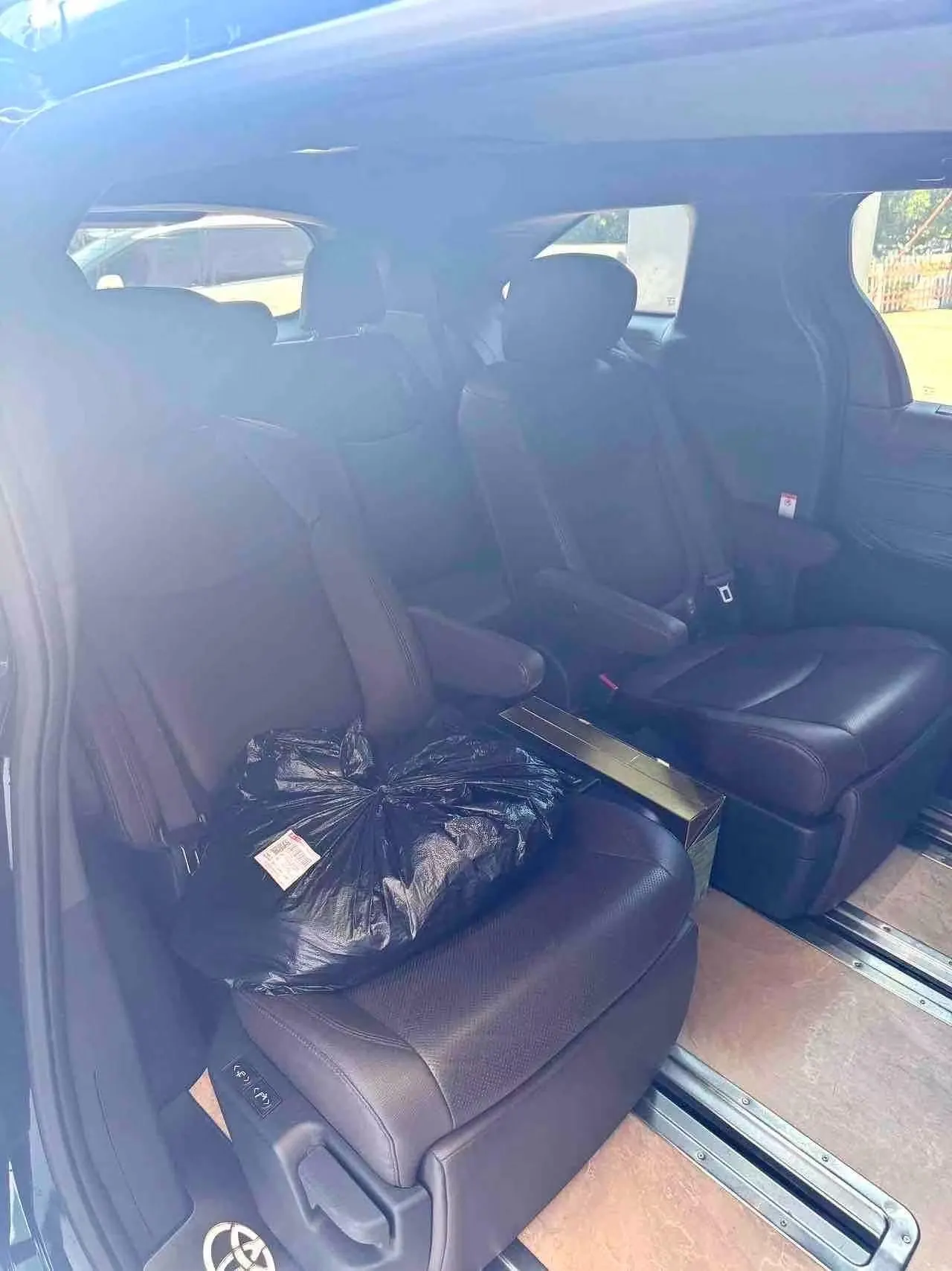 Toyota 2023 Grevia HYBRID 2.5 Stepless Distinguished Welfare PLUS Edition Automatic Gear 4