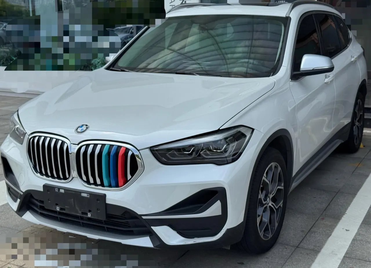 BMW 2022 X1 sDrive20Li 1.5T fashion automatic gear - View 1