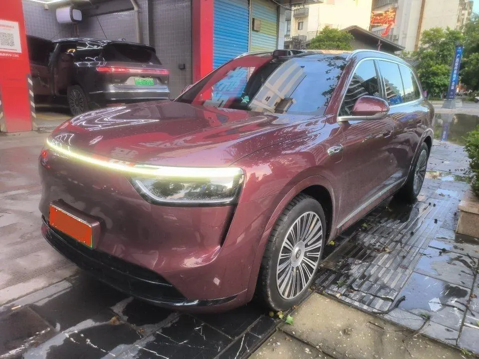 AITO 2025 AITO M8 Ultra 53.4kWh 6-seat automatic gear - View 1