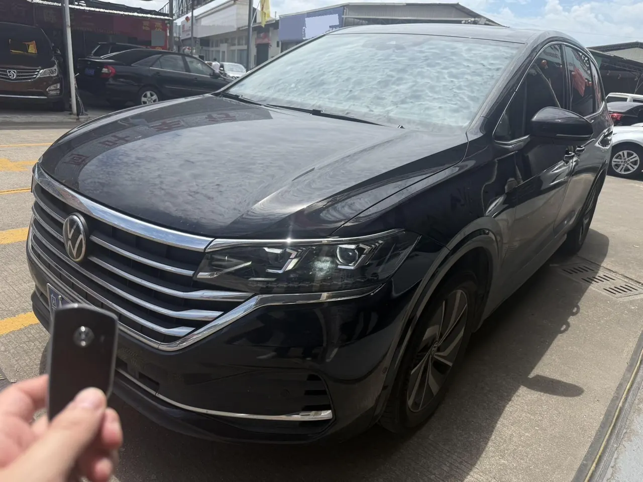 Volkswagen 2024 Wei (Viloran) 2.0TSI 380TSI Zunchi Edition Automatic Gear - View 1