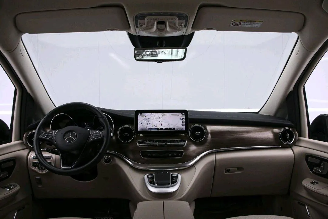 Mercedes Benz V 2021V 260 L 2.0T Premium Edition Automatic Gear 4
