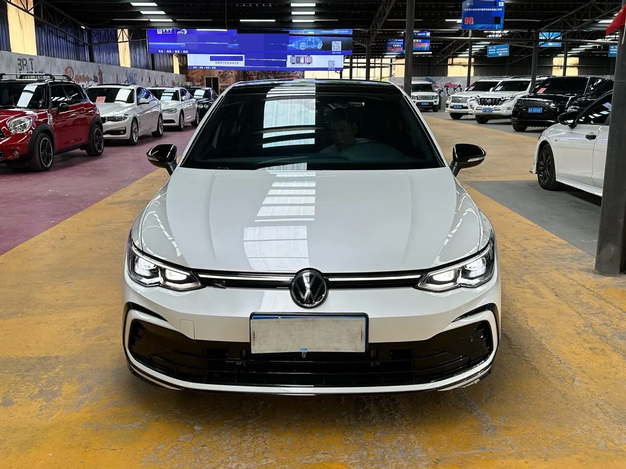 Volkswagen 2021 Golf 8 PRO 1.4TSI 280TSI Automatic 2