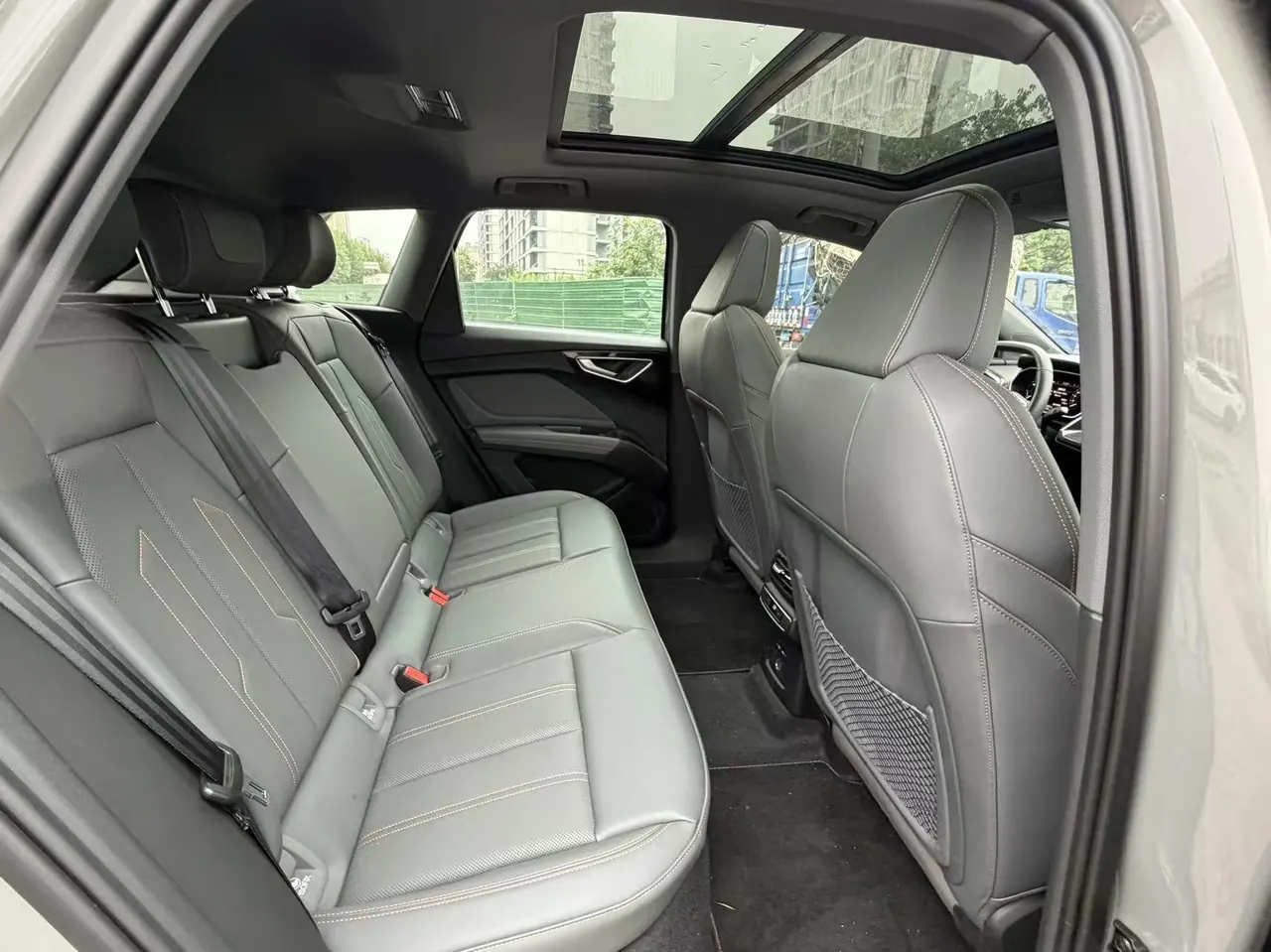 Audi 2024 Q4 e-tron 40 Creation Edition Automatic Gear 3