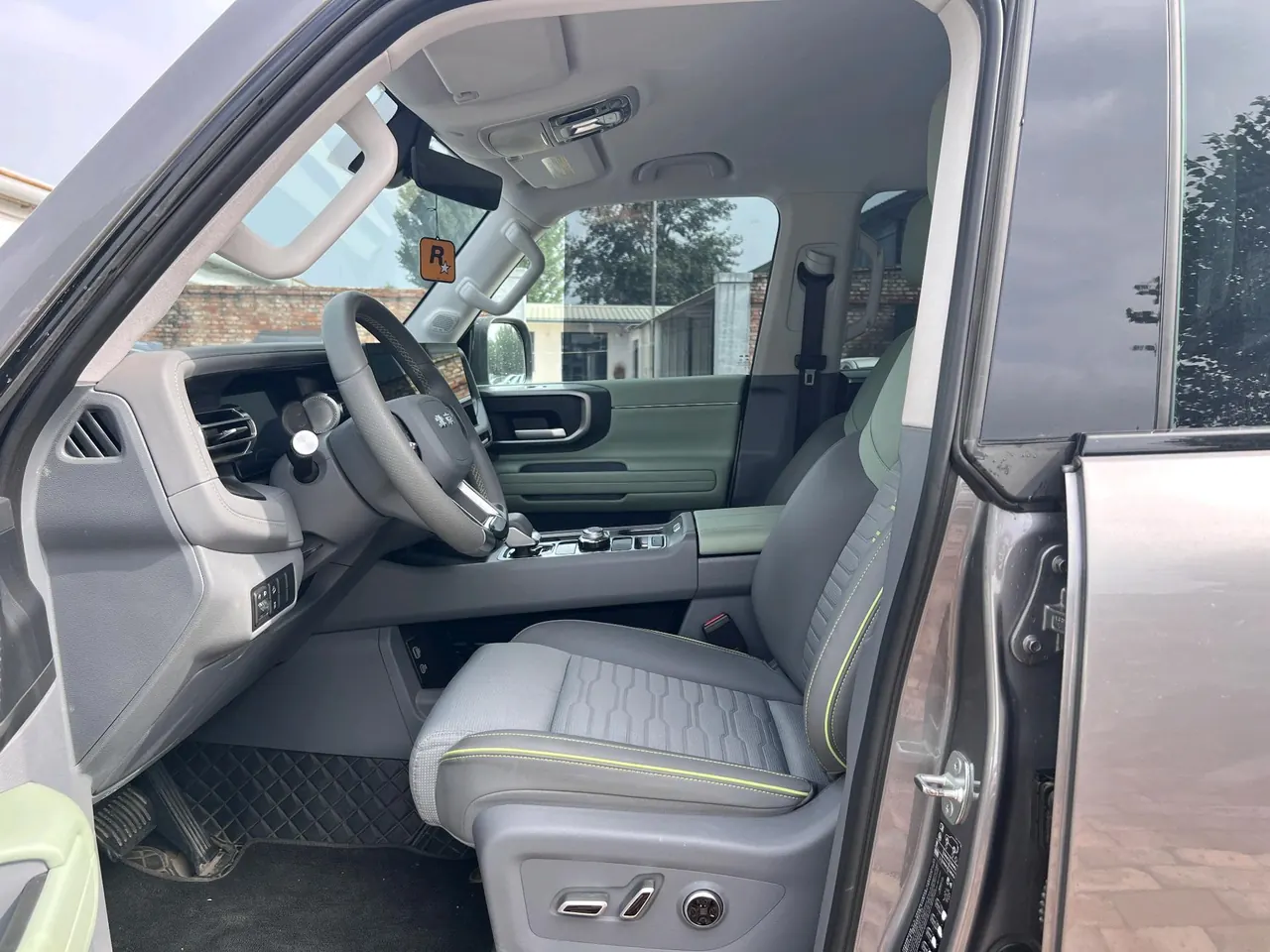 Beijing 2024 BJ40 2.0T City Hunter Pioneer Automatic Gear 7