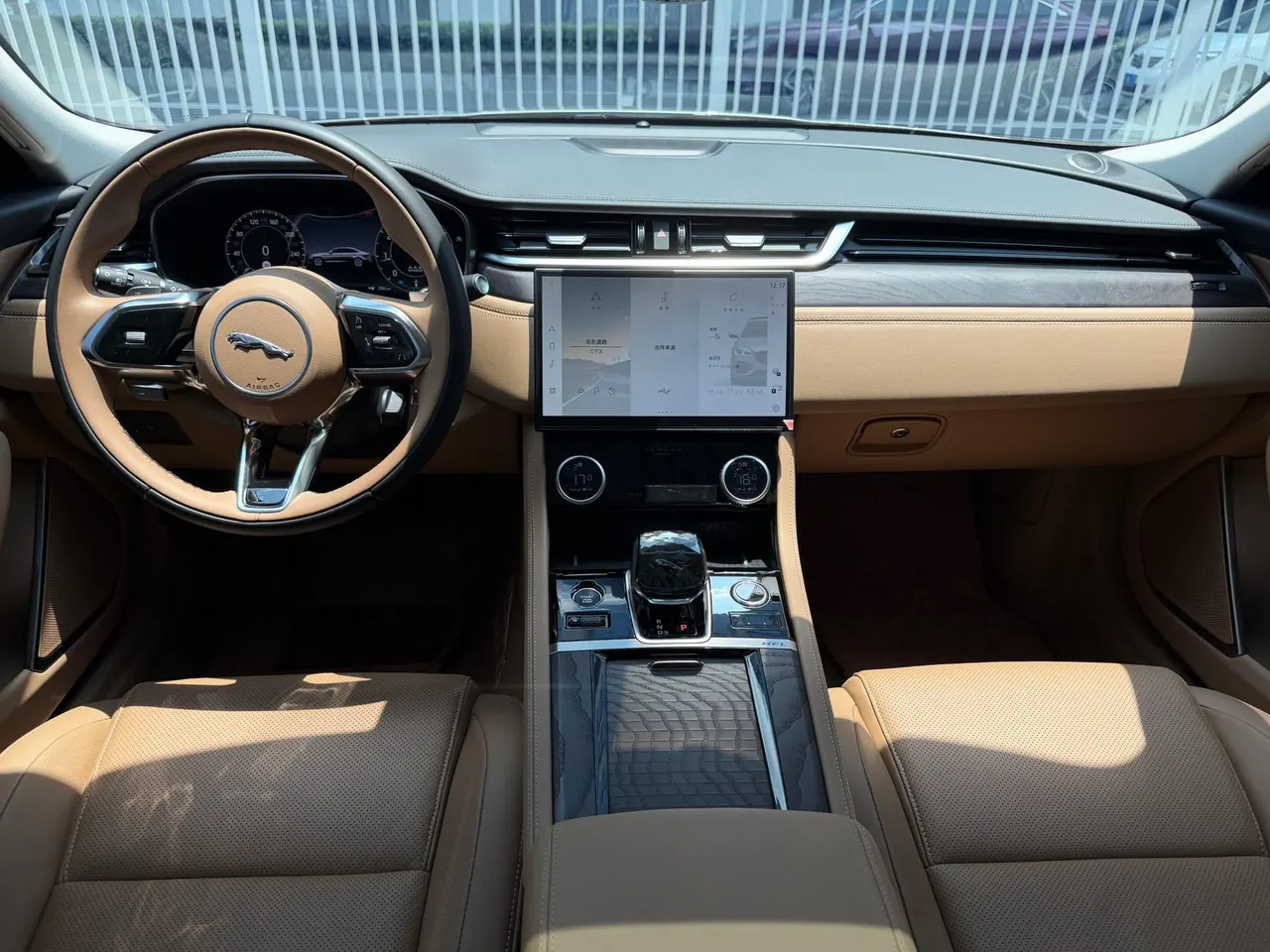 Jaguar 2024 XFL 2.0T P 12500.00g Drive Enjoy Deluxe Edition Automatic Gear 11
