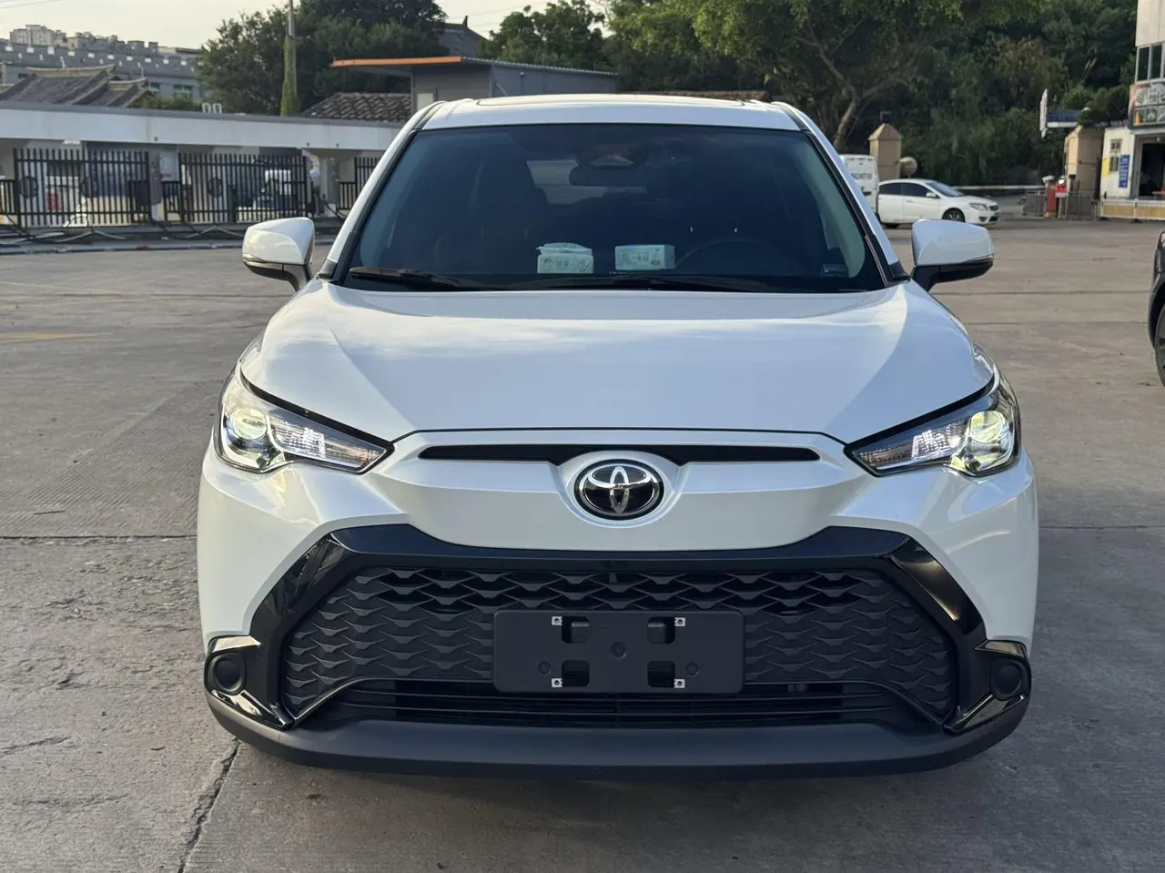 Toyota 2024 Fenglanda Shuangqing 2.0 Stepless Intelligent Electric Hybrid Leading Edition Automatic Gear 2