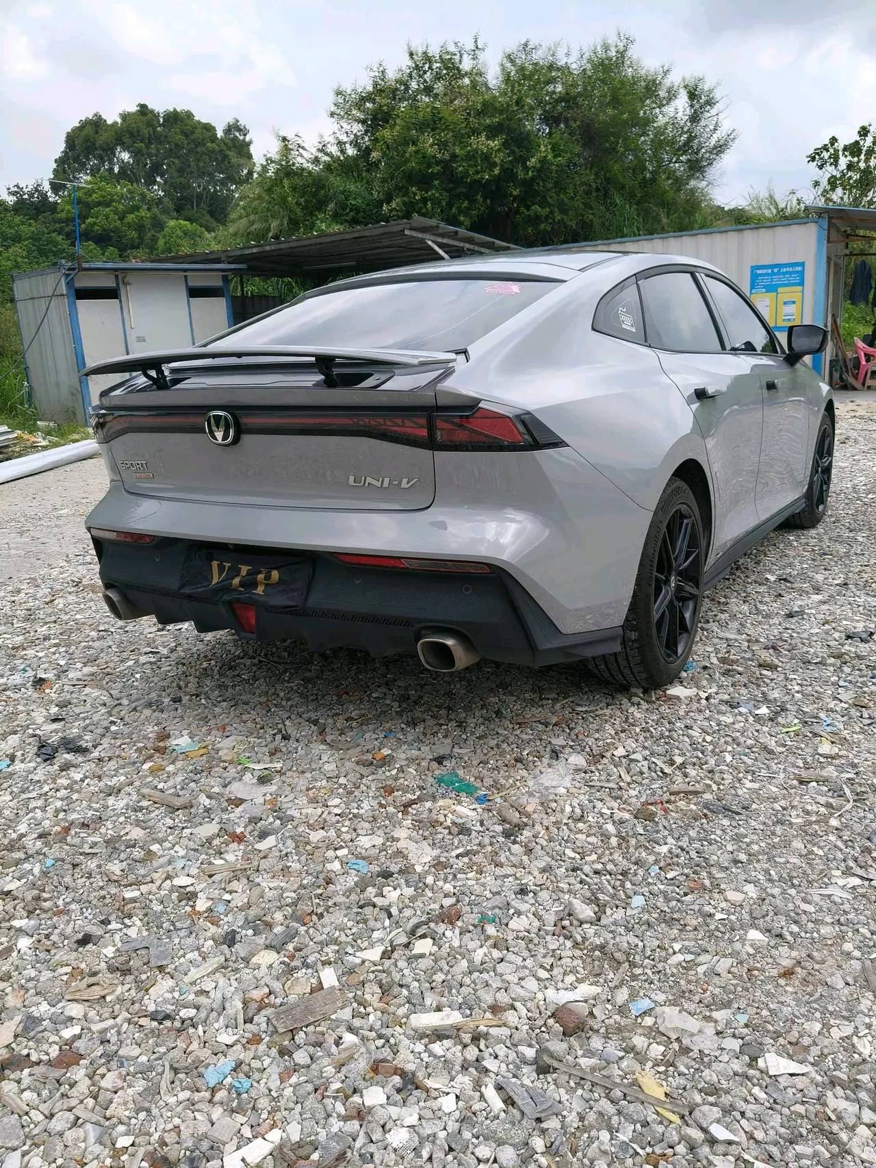 ChangAn 2022 UNI-V 1.5T honorable automatic gear 8