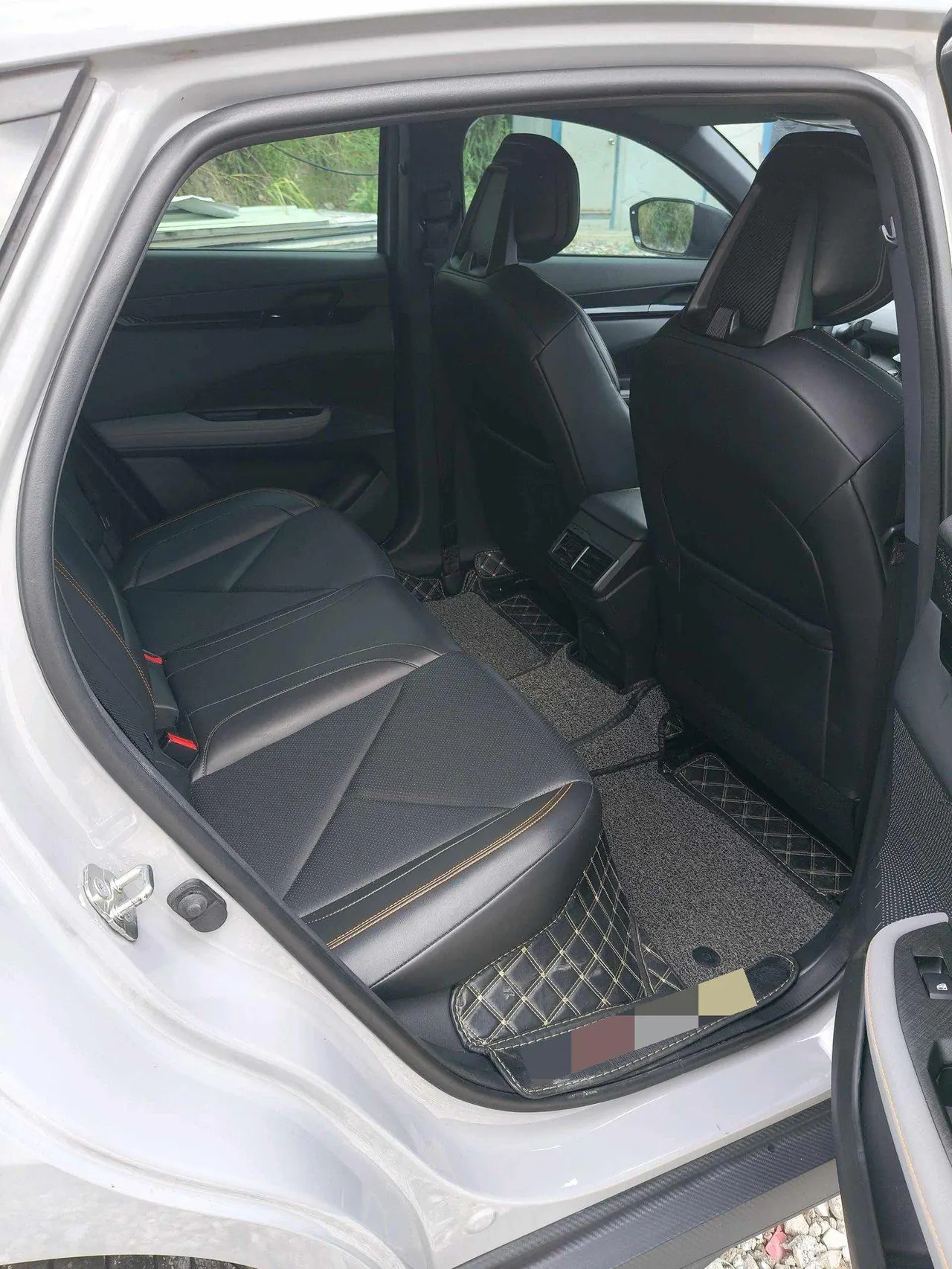 ChangAn 2022 UNI-V 1.5T honorable automatic gear 9
