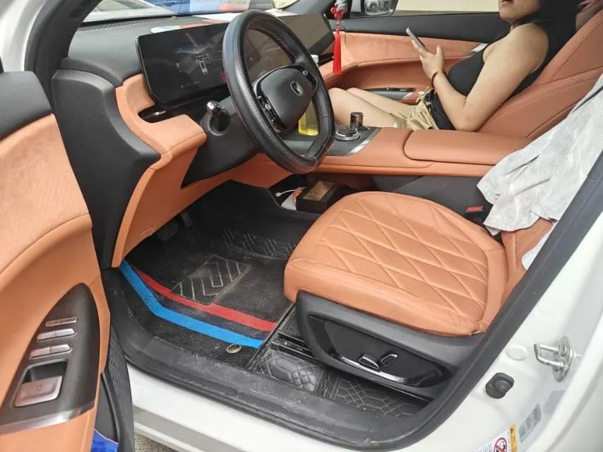 ChangAn 2025 CS75 PLUS 1.5T New Blue Whale Prestige Automatic 5