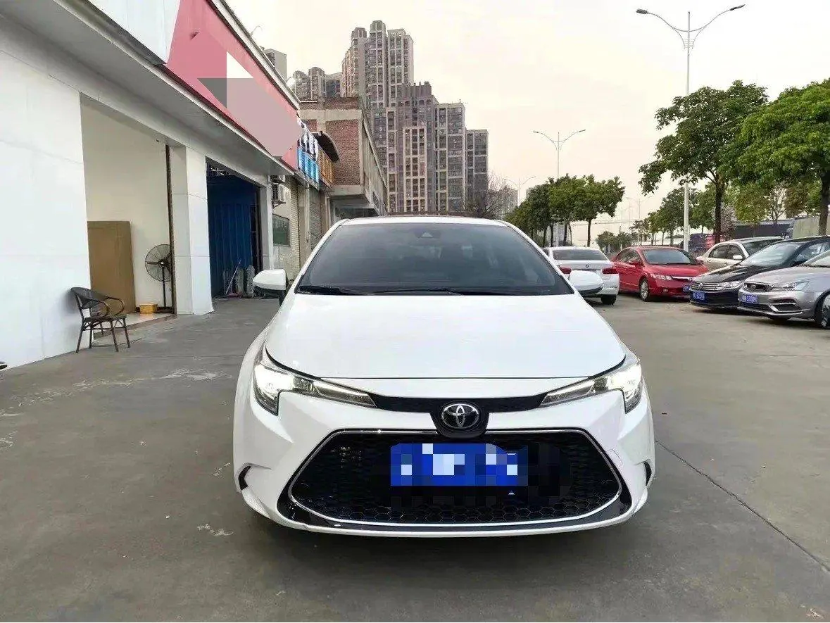 Toyota 2022 Lei Ling 1.2T Stepless 185T Deluxe Automatic Gear 2