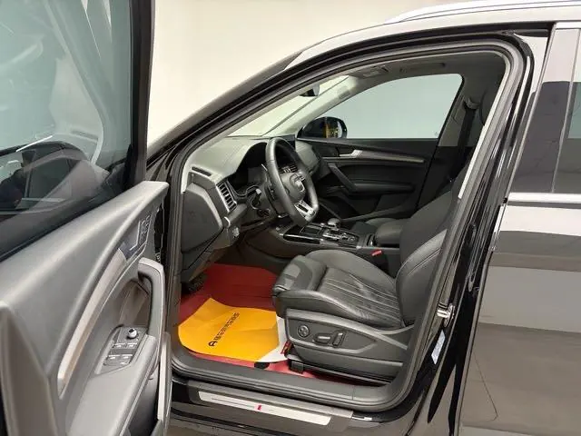 Audi 2022 Q5L 2.0TFSI 45TFSI luxury dynamic automatic transmission 4