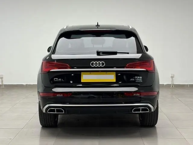 Audi 2022 Q5L 2.0TFSI 45TFSI luxury dynamic automatic transmission 8