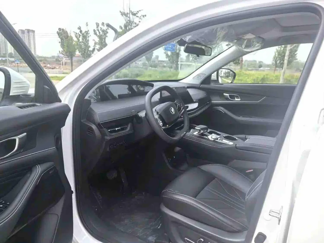ChangAn 2024 UNI-K Smart Electric iDD 1.5T 135km Smart Auto 2