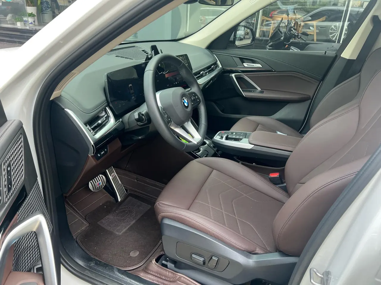 BMW 2024 X1 sDrive20Li 1.5T X design set automatic gear 4