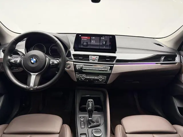 BMW 2022 X1 sDrive25Li 2.0T Leading Automatic Gear 5