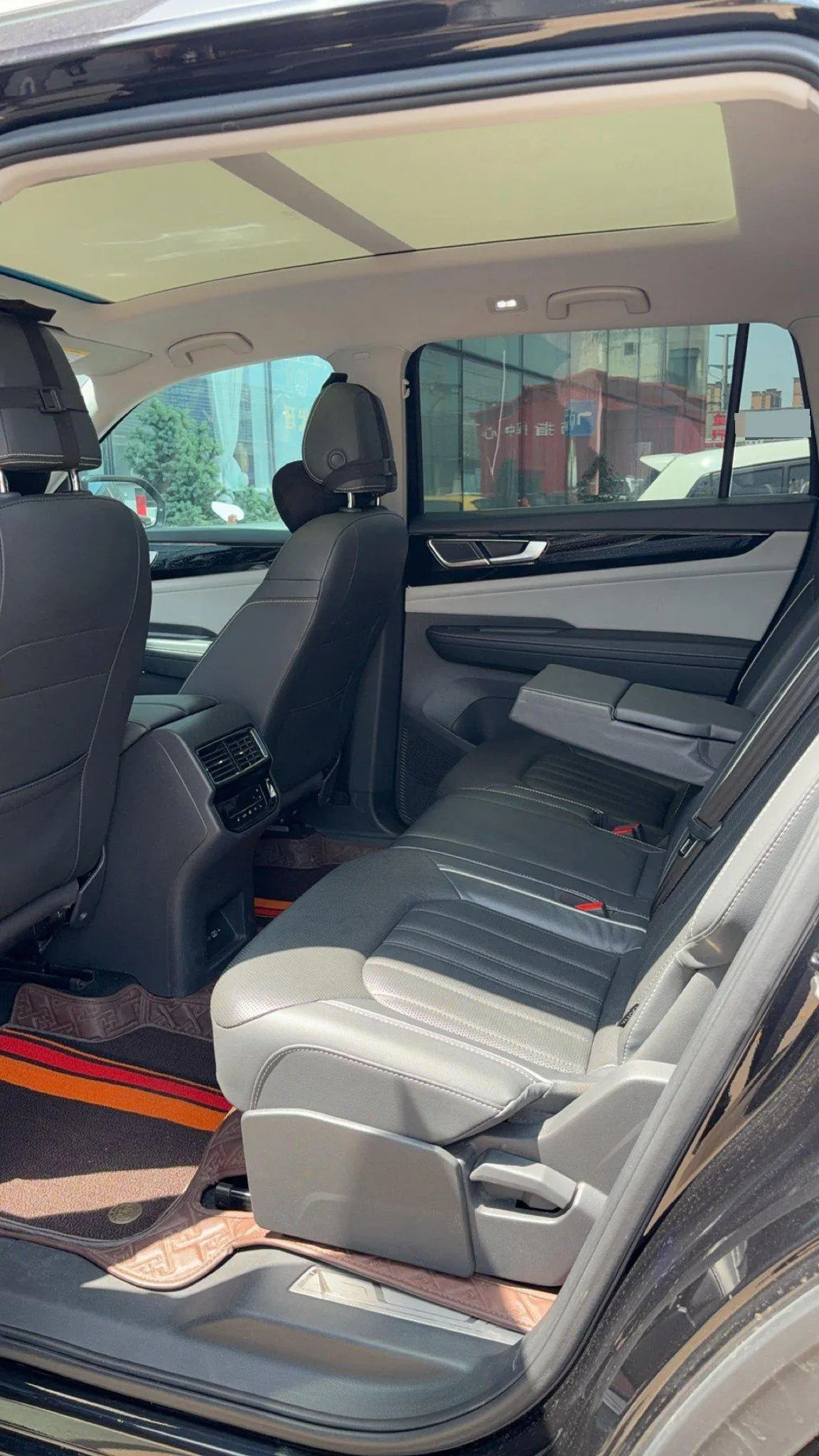 Volkswagen 2022 Tuang 2.0TSI 380TSI 4WD Respect Deluxe Automatic Transmission 4