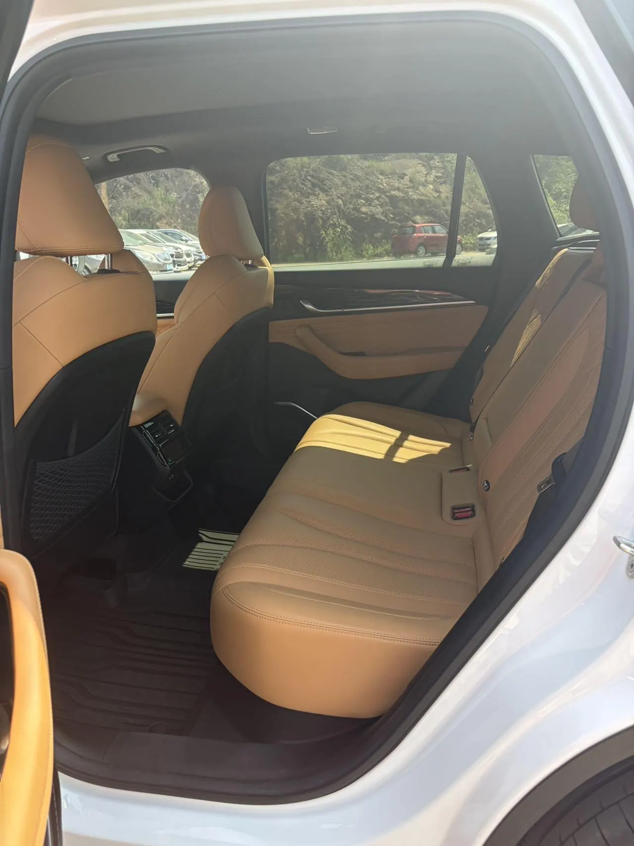 Geely 2024 XingyueL (Monjaro) Zhiqing 1.5T Tiangong Edition Automatic Gear 3