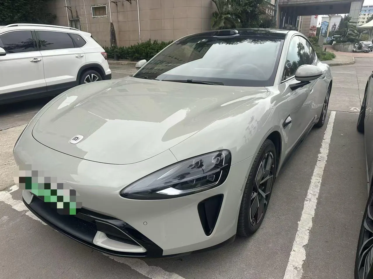 Open image lightbox: MI 2024 SU 7 830km Rear Drive Ultra Long Endurance High-end Smart Drive Pro Edition Automatic Gear