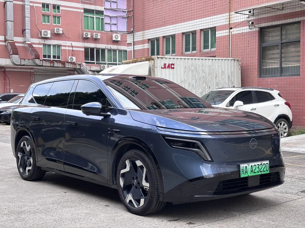 Nissan 2026 NX 8 650 Max Automatic 2
