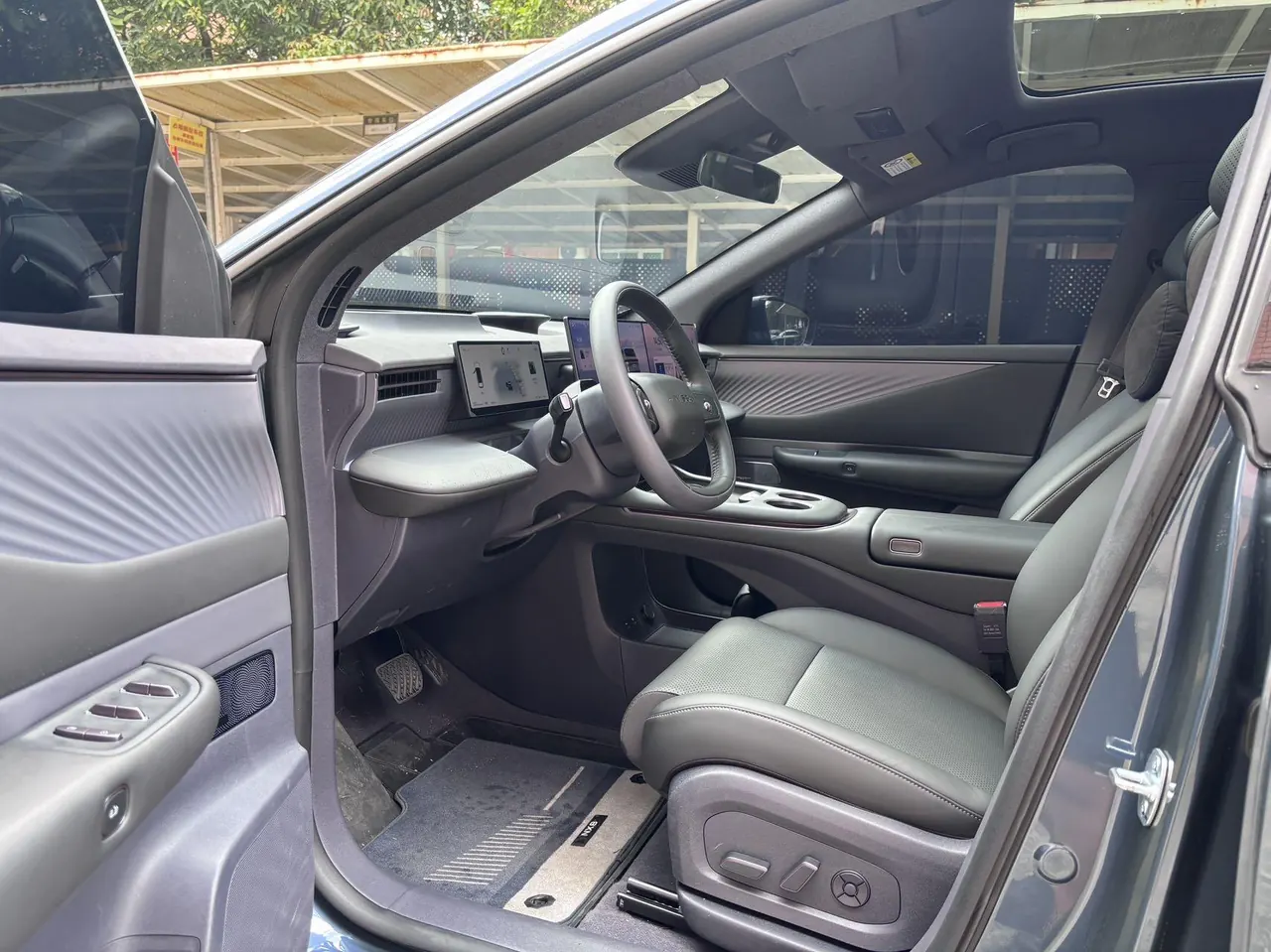 Nissan 2026 NX 8 650 Max Automatic 3