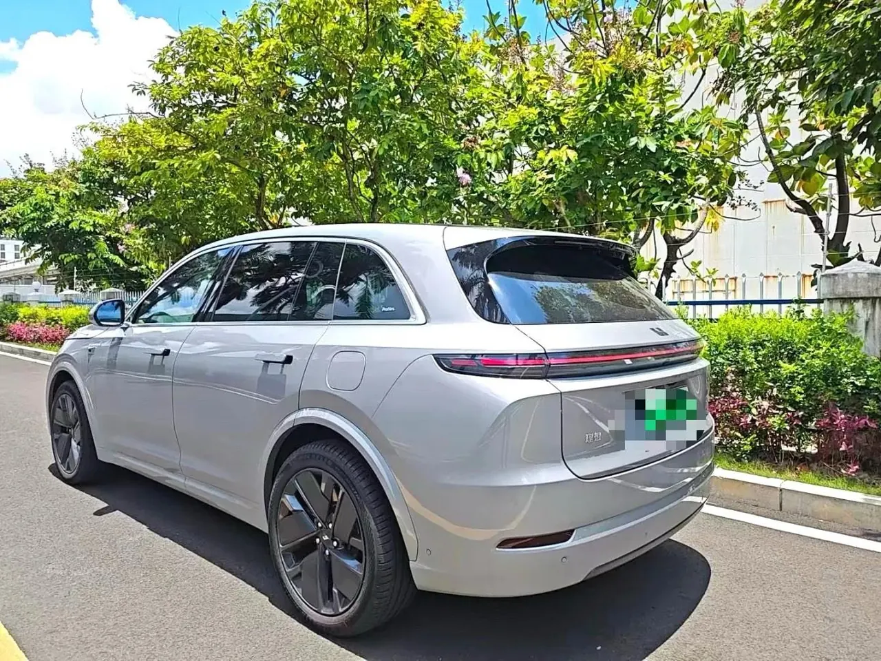Li 2025 L7 Max Intelligent Rejuvenation New Edition Automatic Gear 3