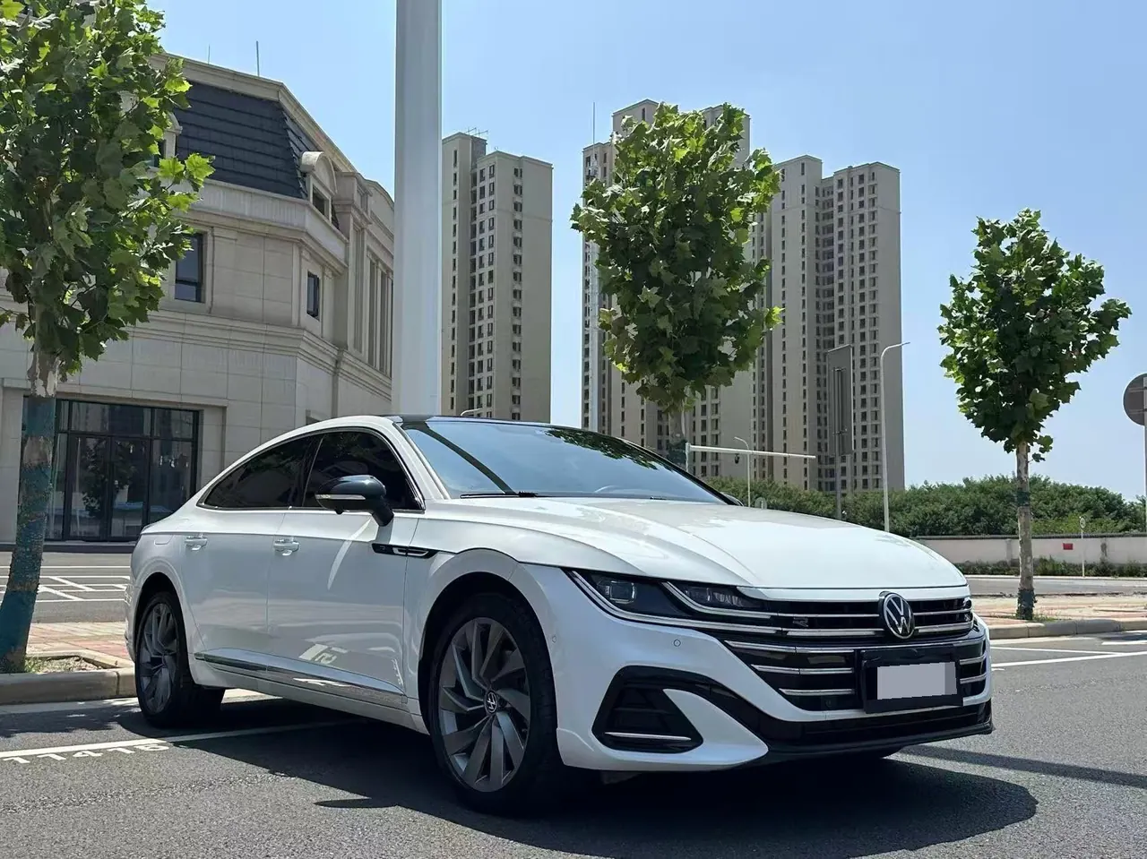 Volkswagen 2024 CC 2.0TSI 380TSI eye-catching automatic gear 3