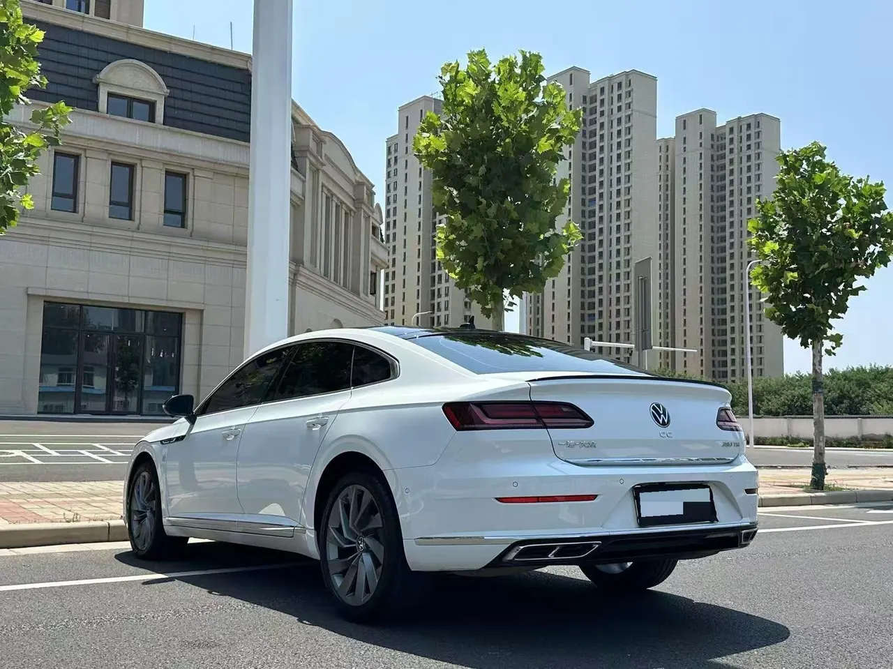 Volkswagen 2024 CC 2.0TSI 380TSI eye-catching automatic gear 7