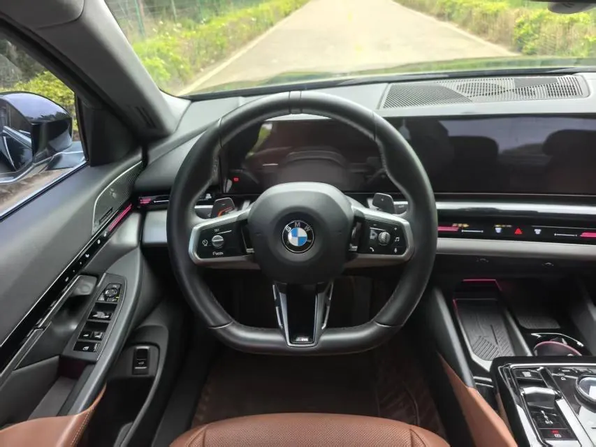 BMW 5 Series 2024 525Li 2.0T M Sports Suit Automatic Gear 7