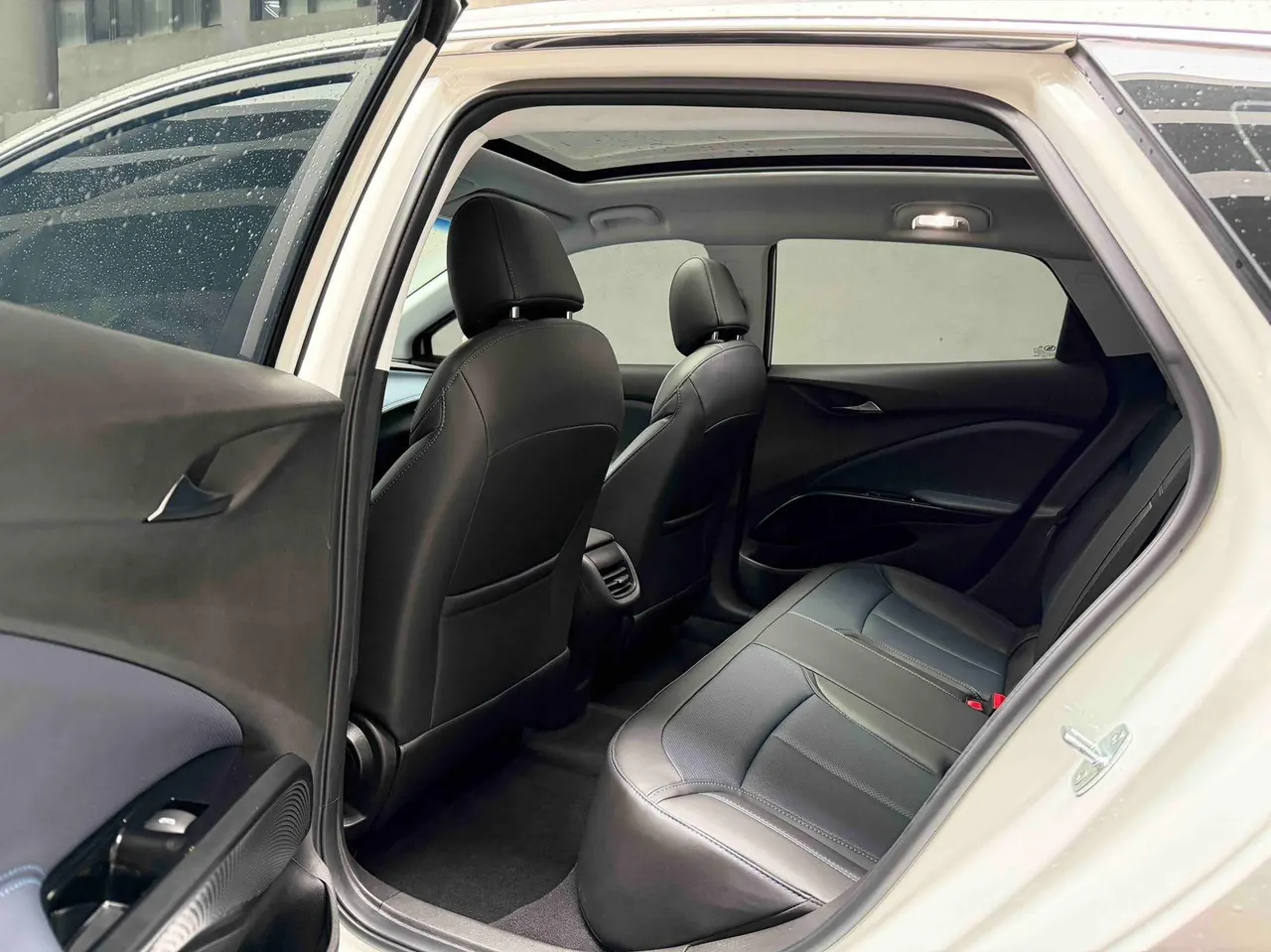 Buick 2024 Micro Blue 6(VELITE 6) 430km Premium Edition Automatic Gear 8