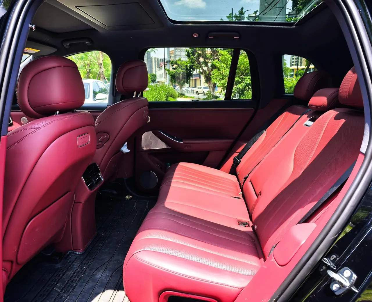 AITO 2026 AITO M7 extended range Max 4-wheel drive version 6 seats (192-line laser Radar) automatic gear 13
