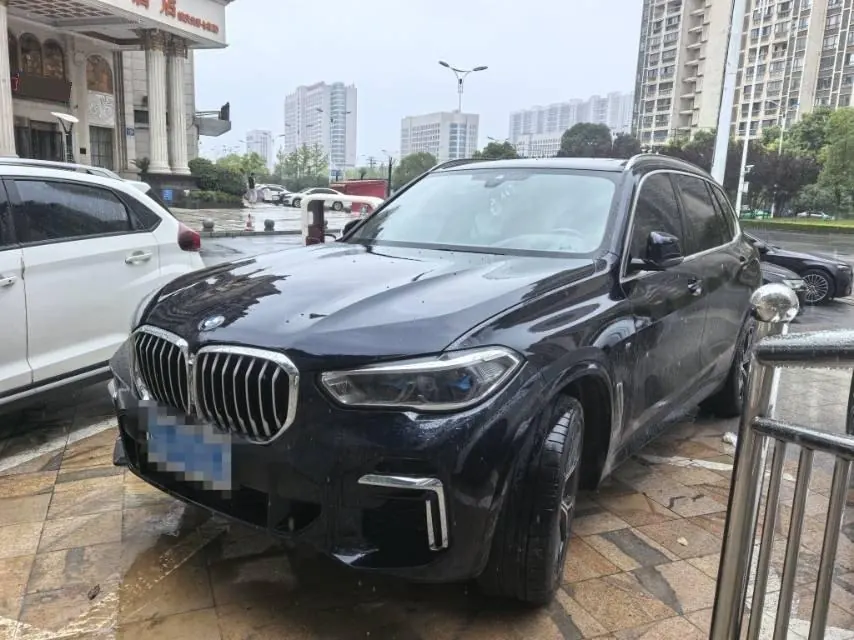 BMW 2022 X5 xDrive40Li 48V 3.0T M sports suit (modified) automatic gear - View 1