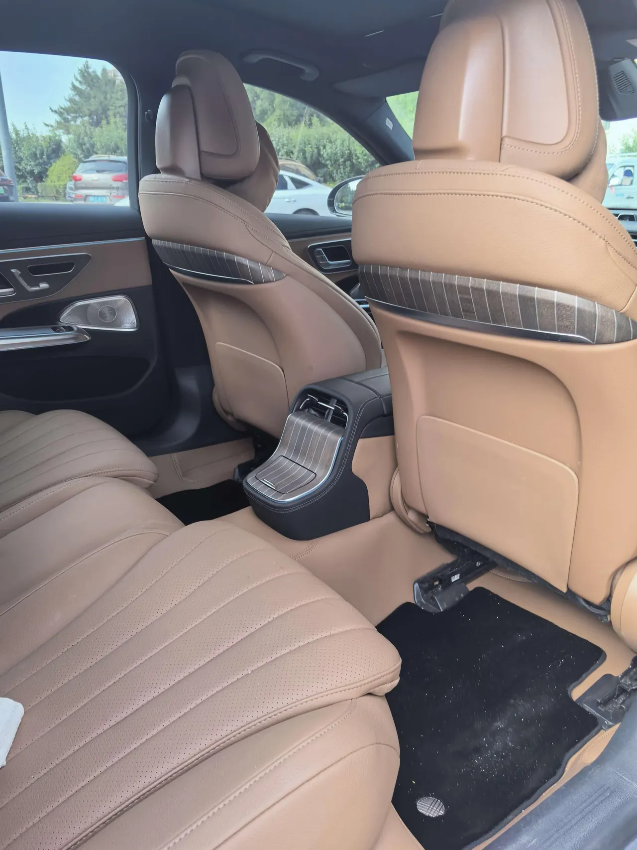 Mercedes Benz E Class 2025 E 300 L 48V 2.0T Luxury Automatic Gear 3