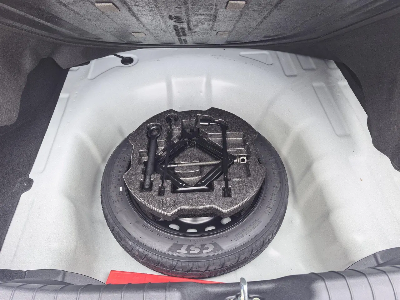Hyundai 2022 Elantra -3-compartment 1.5 stepless LUX premium automatic gear 13