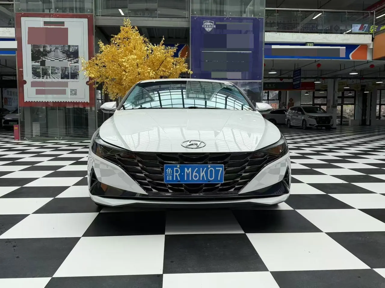 Hyundai 2022 Elantra -3-compartment 1.5 stepless LUX premium automatic gear 2