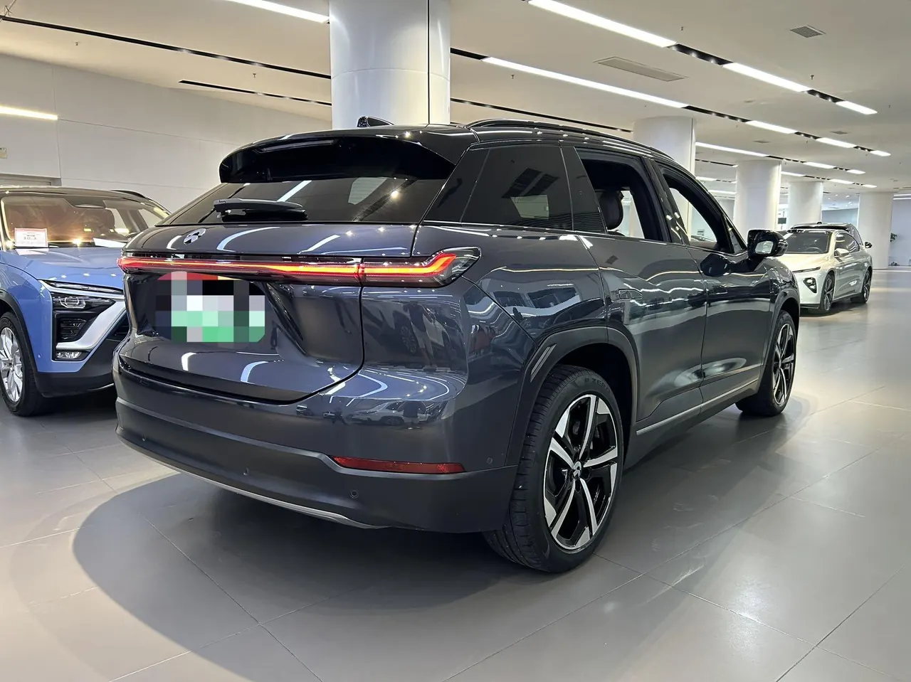 NIO 2022 ES 7 100kWh First Edition Automatic Gear 2