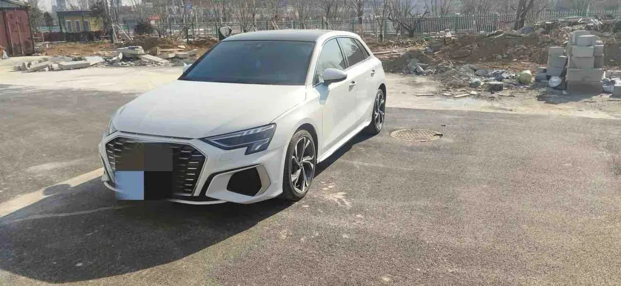 Audi 2022 A3 Sportback 1.4TFSI 35TFSI luxury sports automatic - View 1