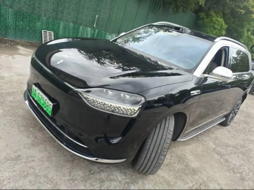 AITO 2024 AITO M9 extended range Ultra 42kWh automatic gear - View 1