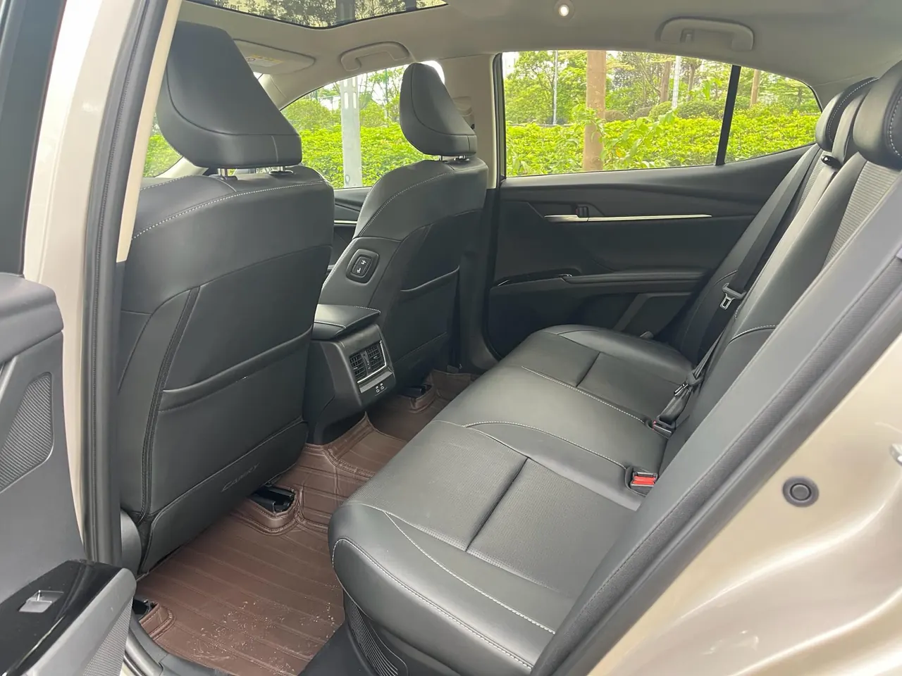 Toyota 2024 Camry Dual Engine 2.0HG Stepless Premium Edition Automatic Gear 7