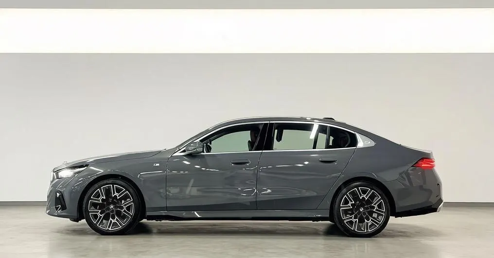 BMW 5 series 2024 530Li 48V 2.0T exclusive m sports suit automatic gear 3