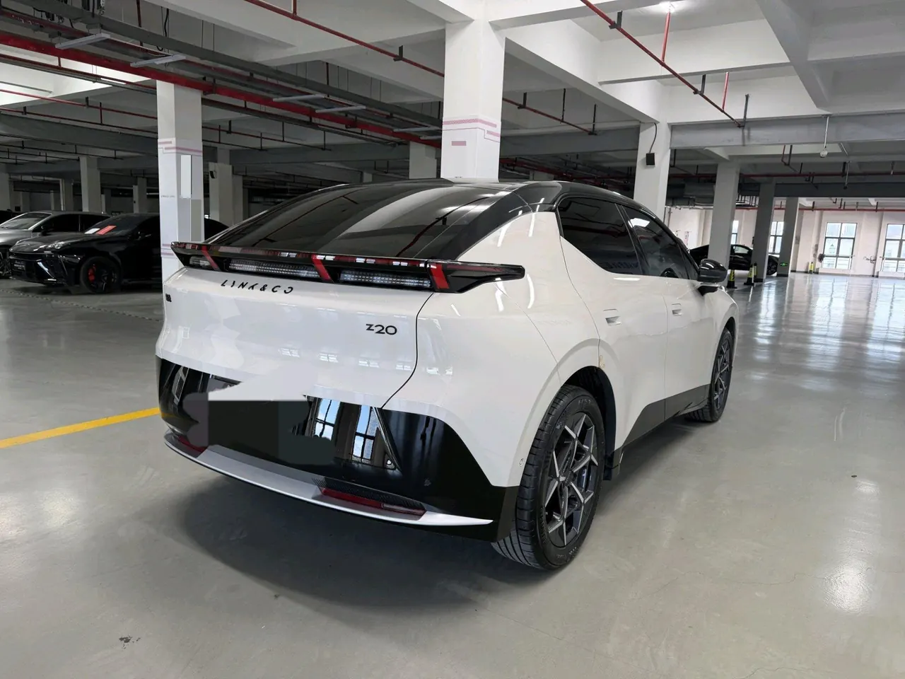 LYNK&amp;CO 2025 LYNK&amp;CO Z 20 530km Rear Drive Pro Automatic 4
